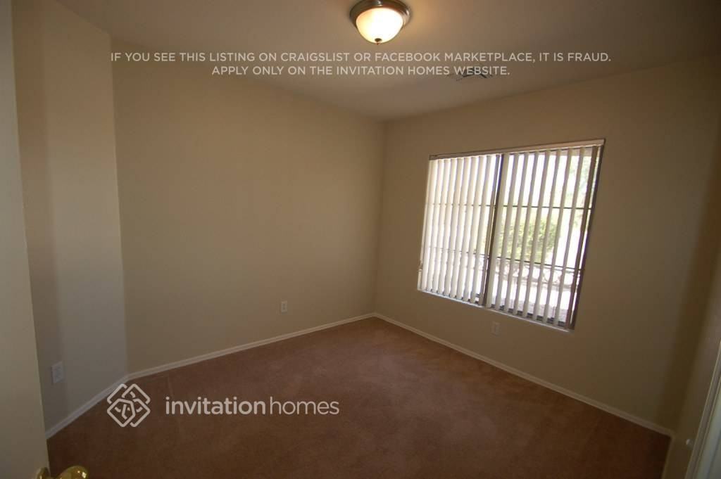 1545 W Burgess Ln - Photo 7 of 10