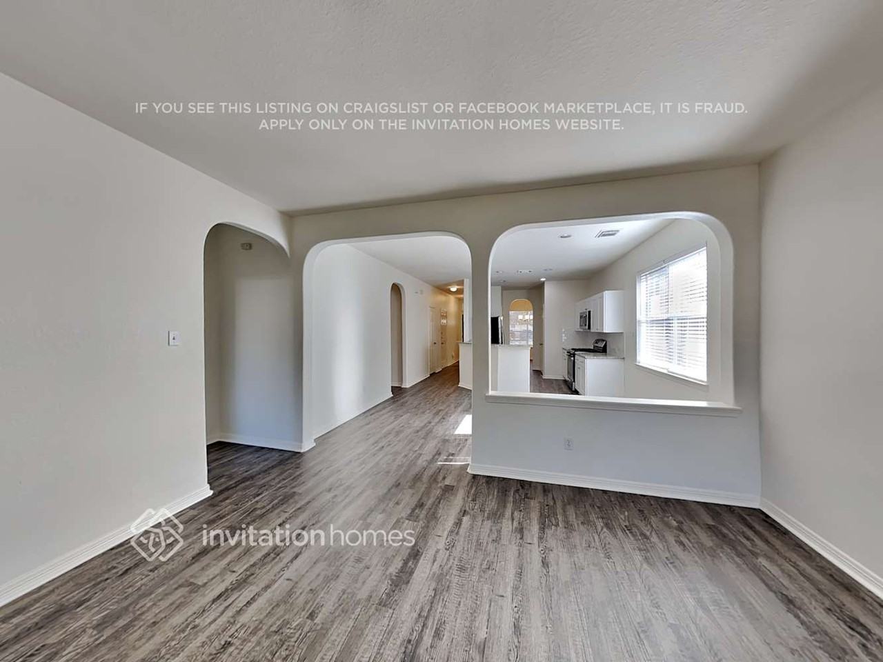 411 Drake Ln - Photo 3 of 19