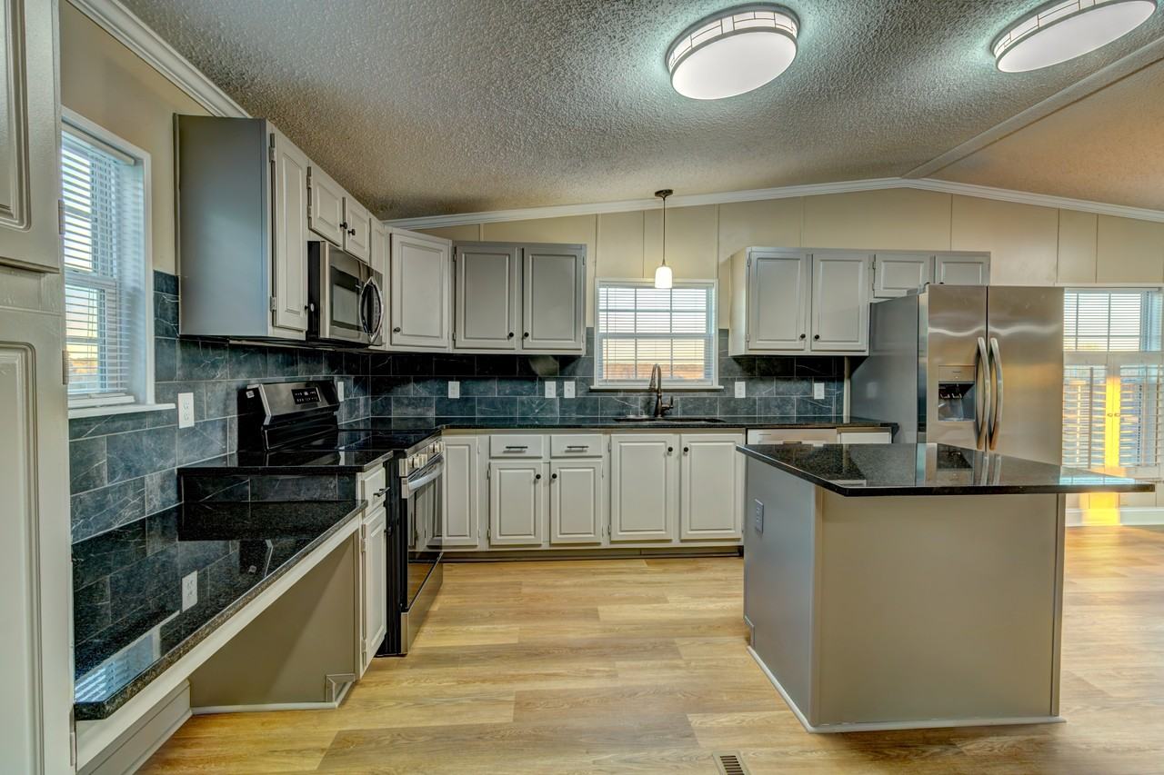 2210 Stony Point Rd #1 - Photo 5 of 30