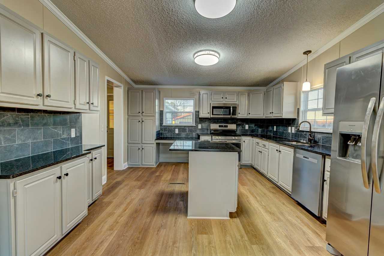 2210 Stony Point Rd #1 - Photo 7 of 30