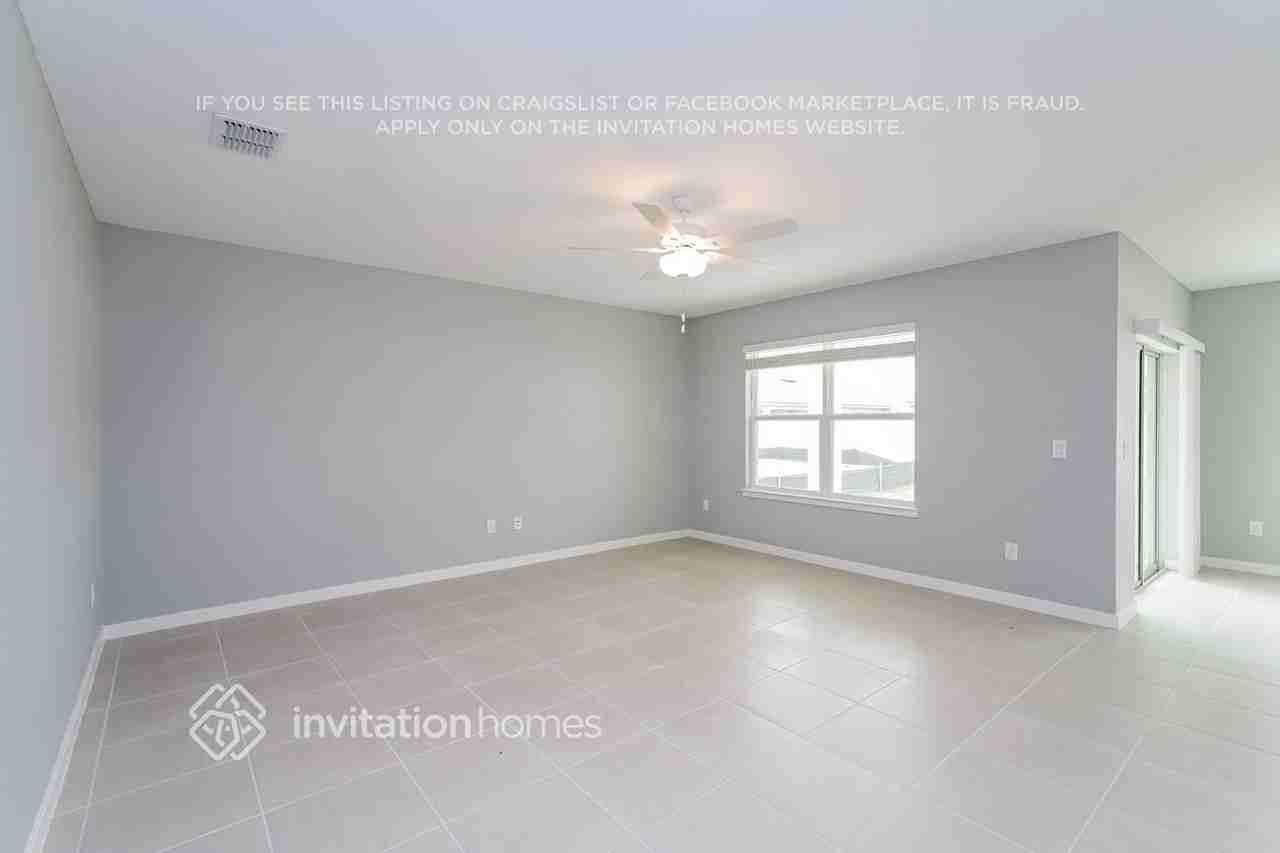 4071 Obsidian Dr - Photo 4 of 18