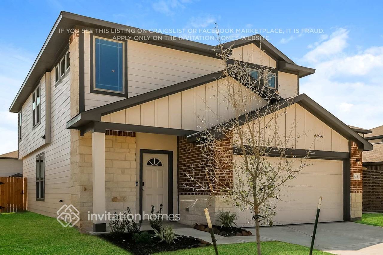 10730 Sunlit St - Photo 4 of 18