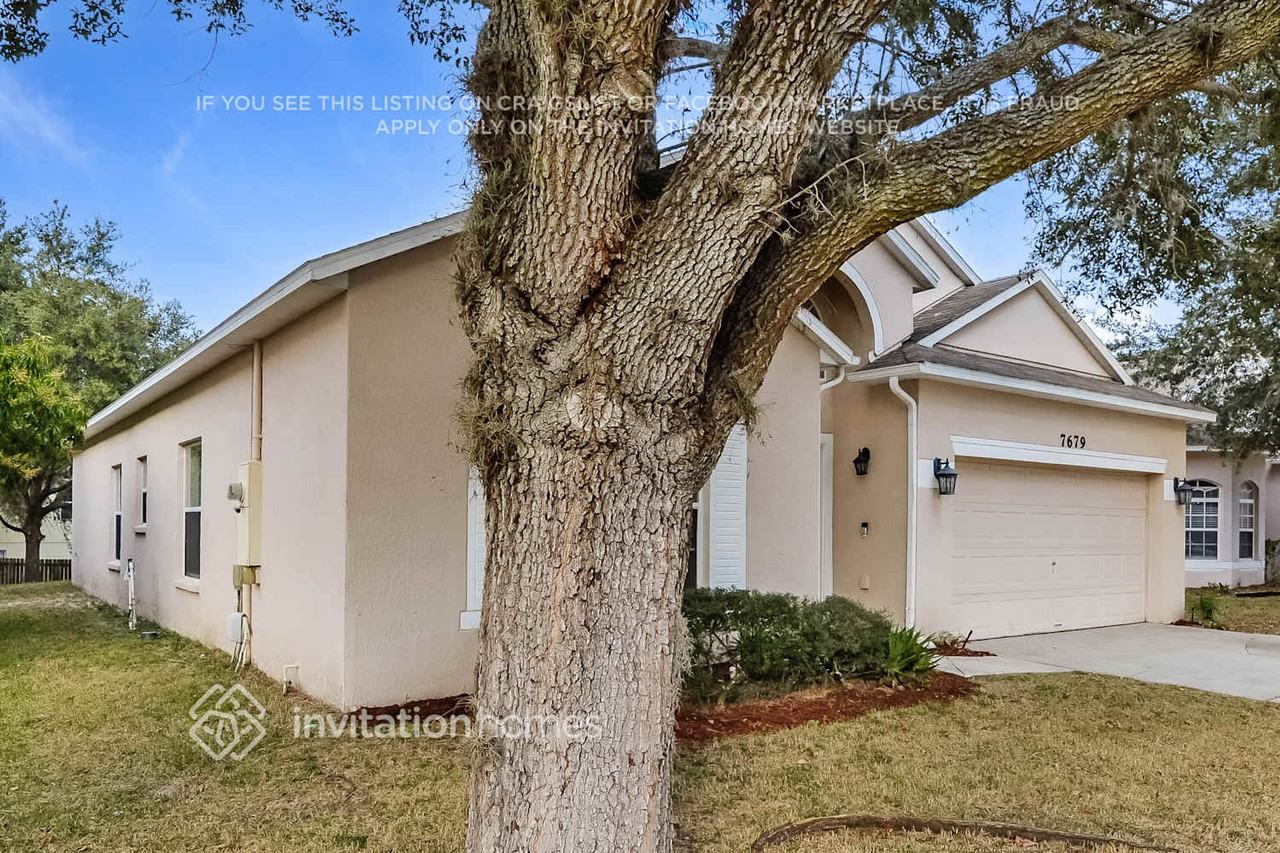 7679 Rex Hill Trl - Photo 3 of 17