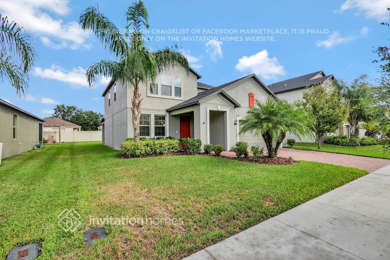 25207 Lambrusco Loop - Photo 2 of 30