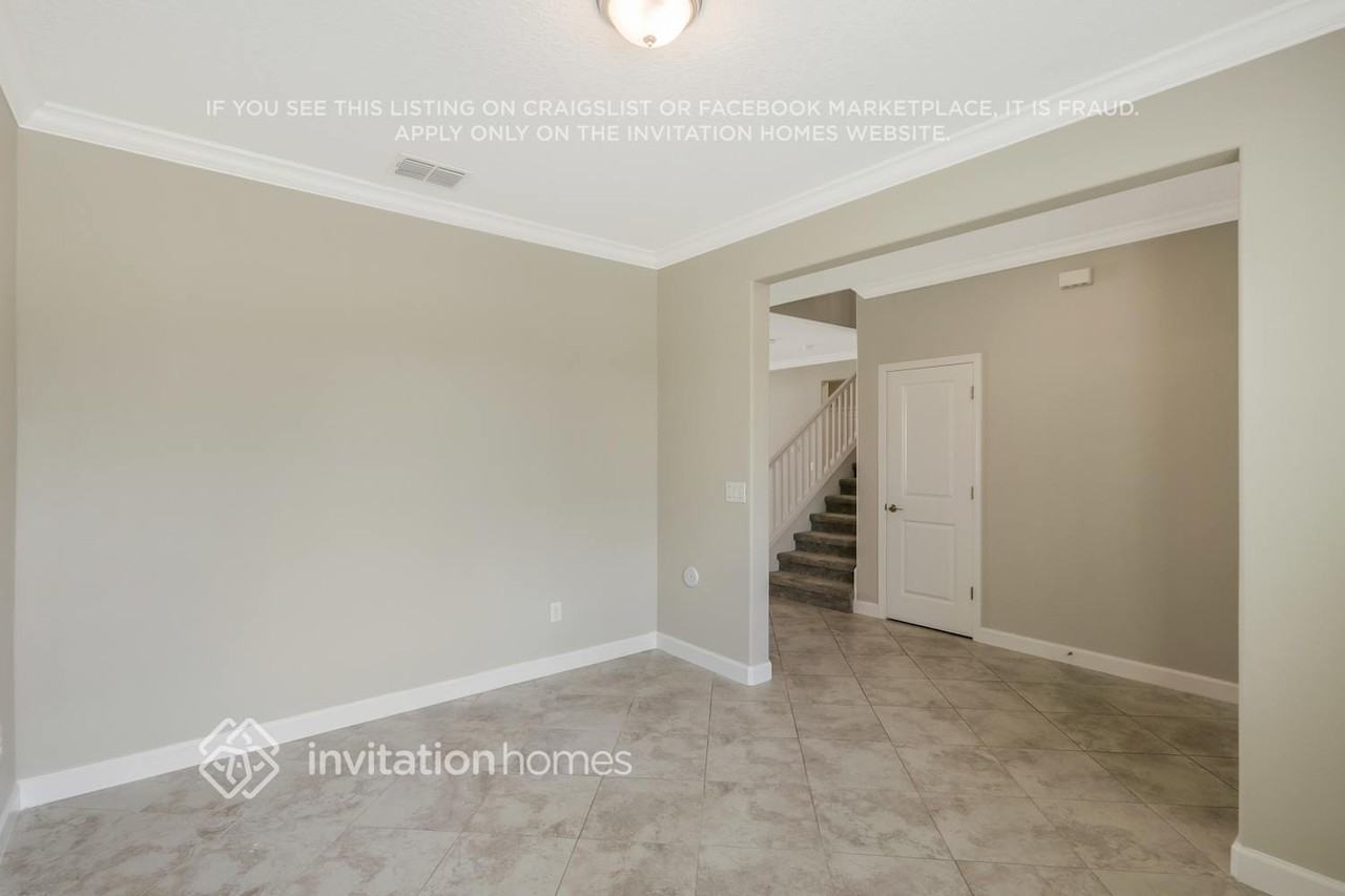 25207 Lambrusco Loop - Photo 5 of 30