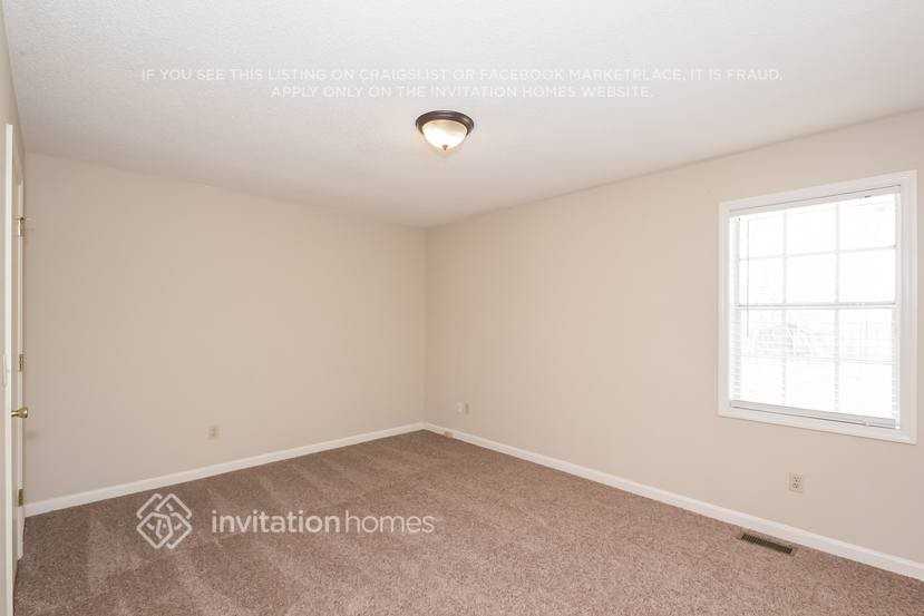 4987 Holborn Ct - Photo 3 of 7