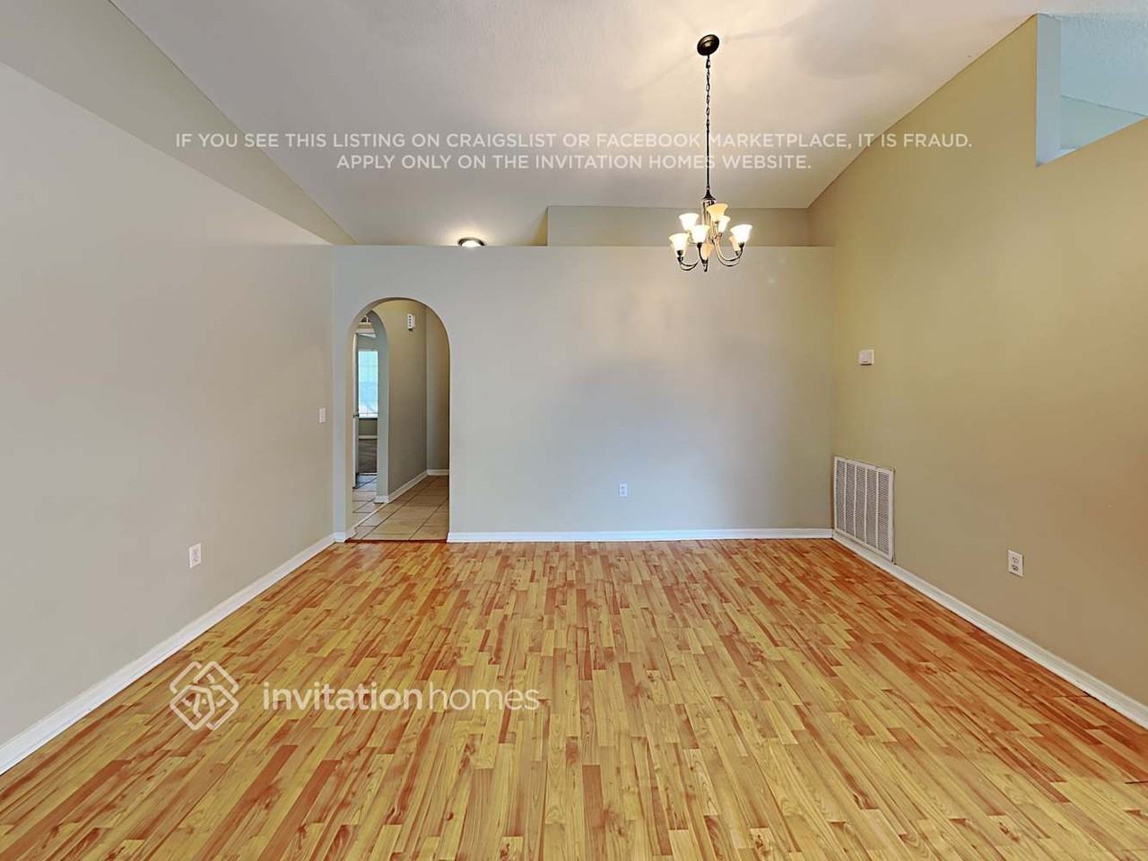 5530 Bess Ln - Photo 4 of 19