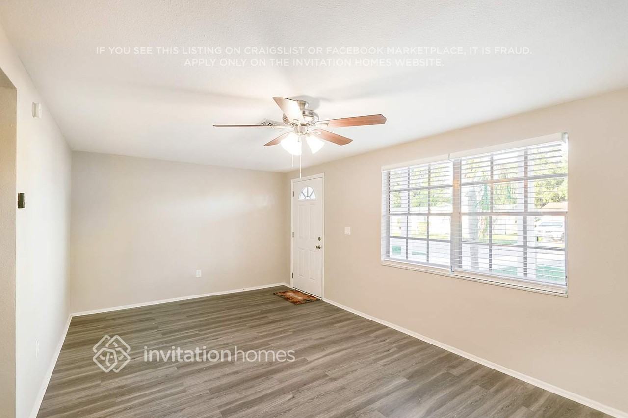 3306 Brookfield Dr - Photo 4 of 18