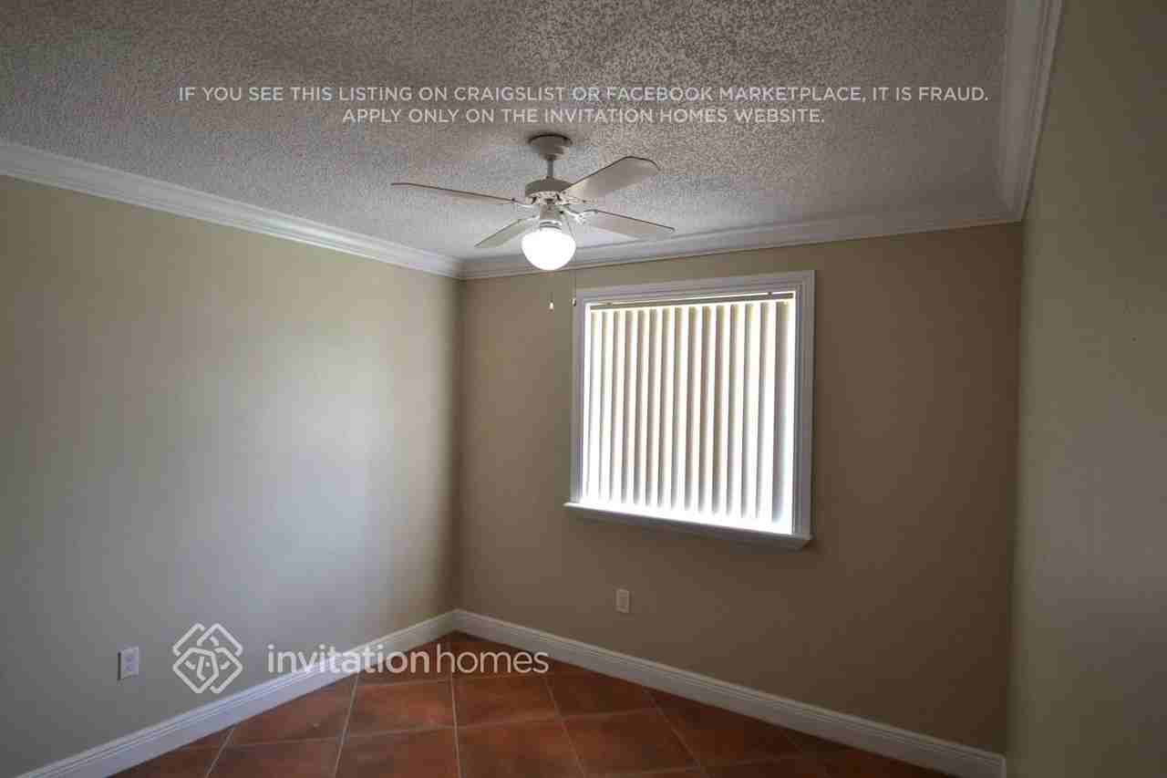 18133 Sw 153rd Pl - Photo 4 of 10