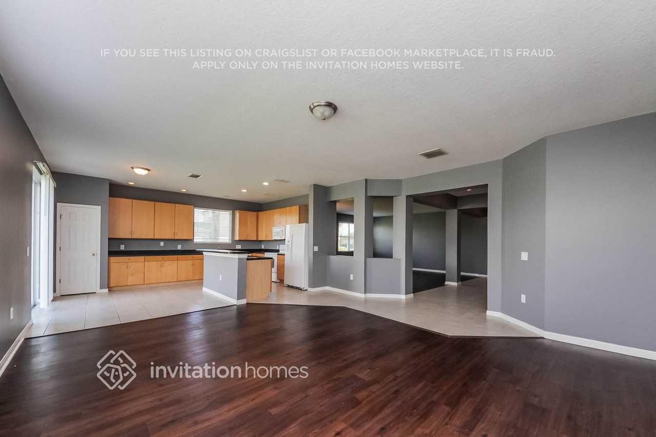 3493 Harlequin Dr - Photo 2 of 20