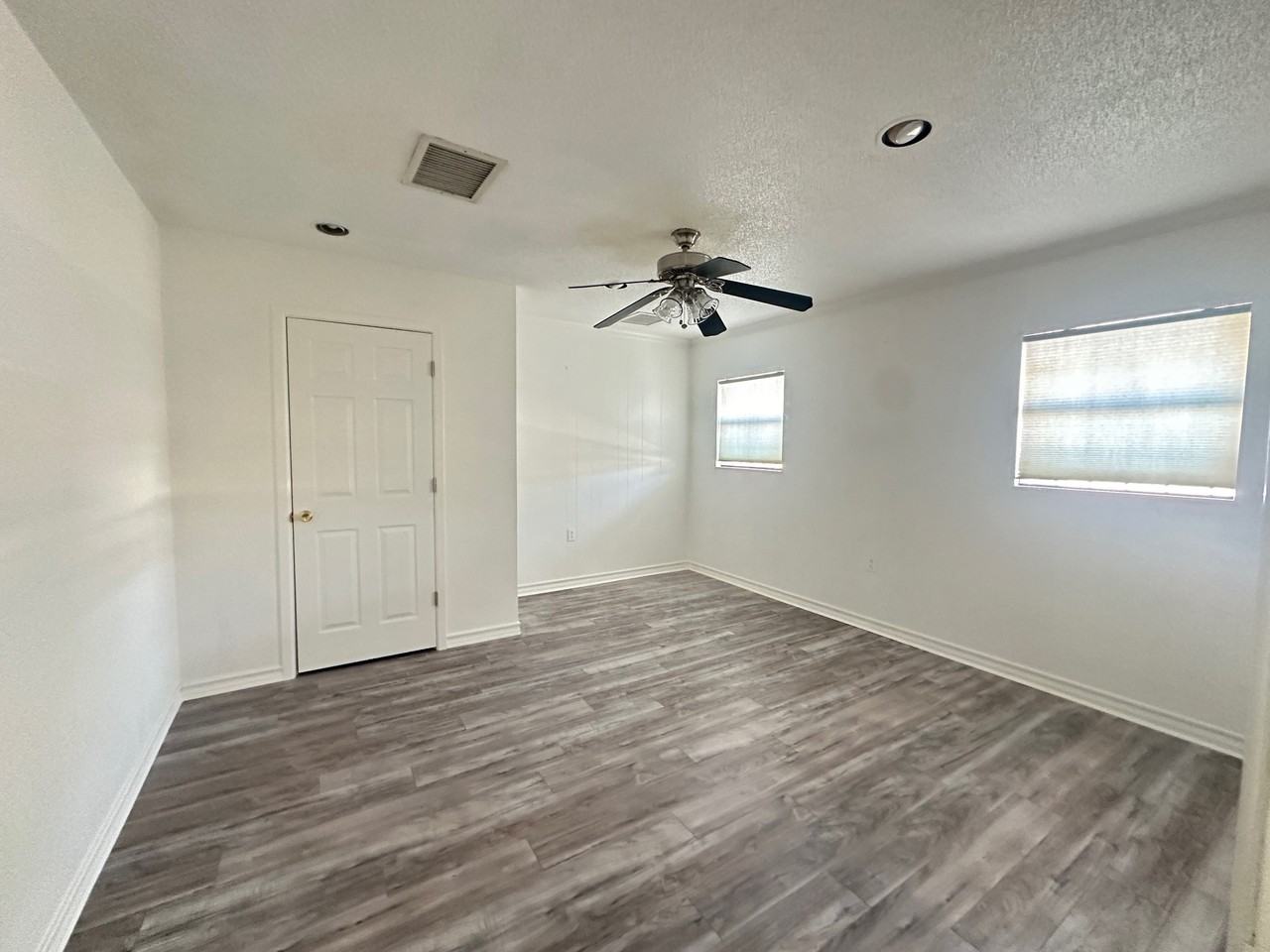 5608 Mcknight Dr #1 - Photo 3 of 12