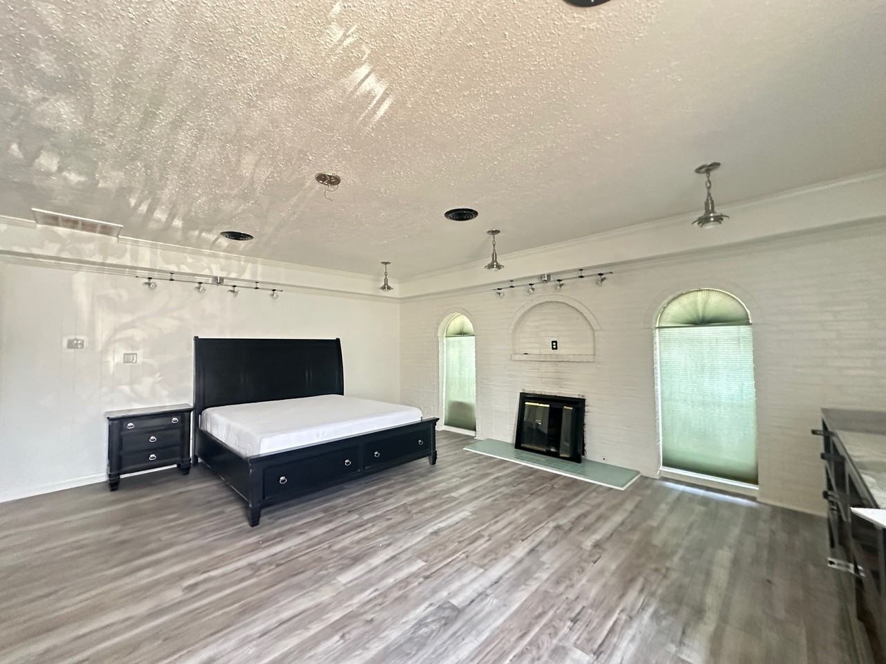 5608 Mcknight Dr #1 - Photo 5 of 12