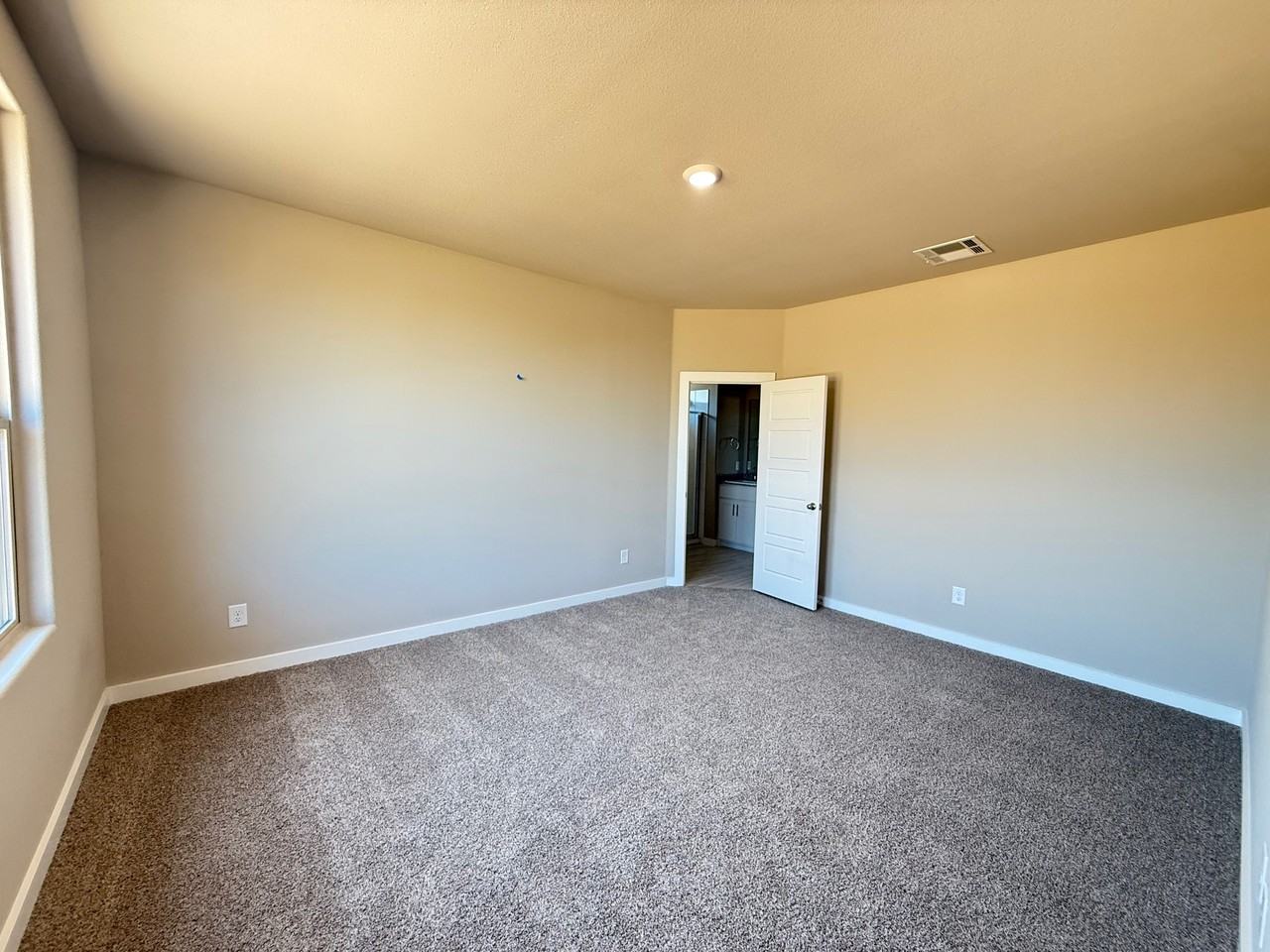 Worthy Lane #1 - Photo 2 of 9