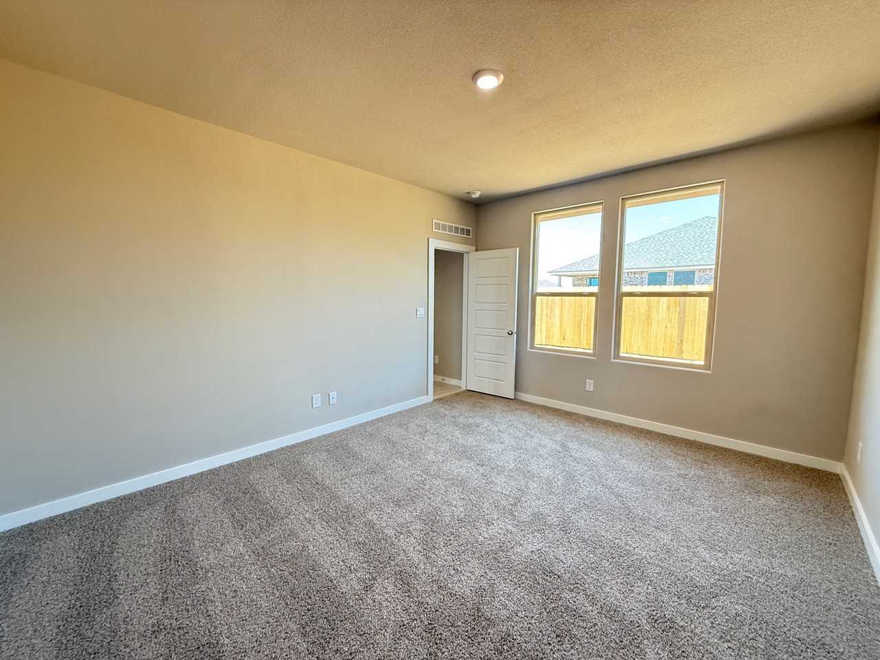 Worthy Lane #1 - Photo 4 of 9