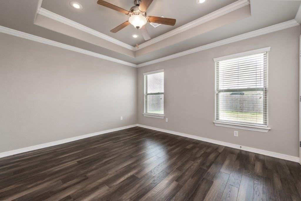 4603 W Croft Dr - Photo 7 of 17