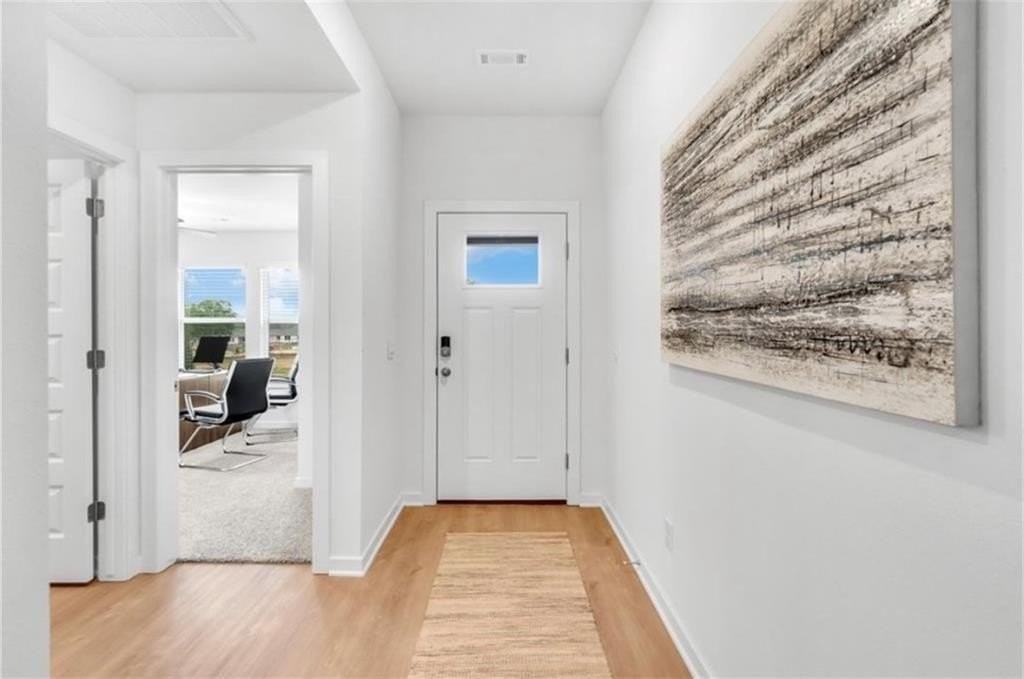 521 Colorado St - Photo 2 of 12