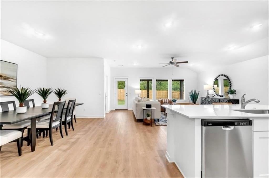 521 Colorado St - Photo 6 of 12