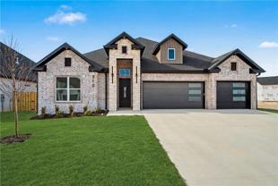 310 Hedge Dr - Photo 1 of 1