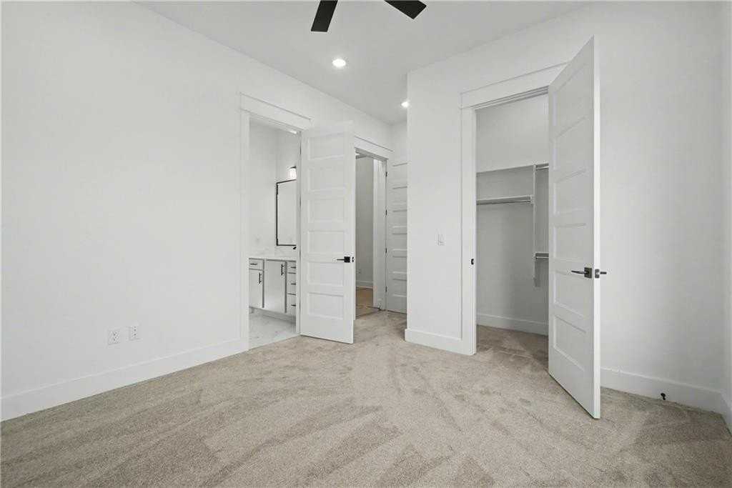 310 Hedge Dr - Photo 4 of 20