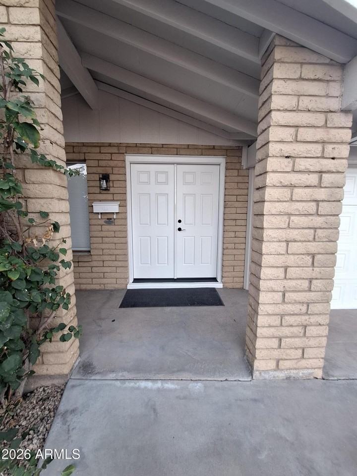 2839 E Altadena Ave - Photo 7 of 37