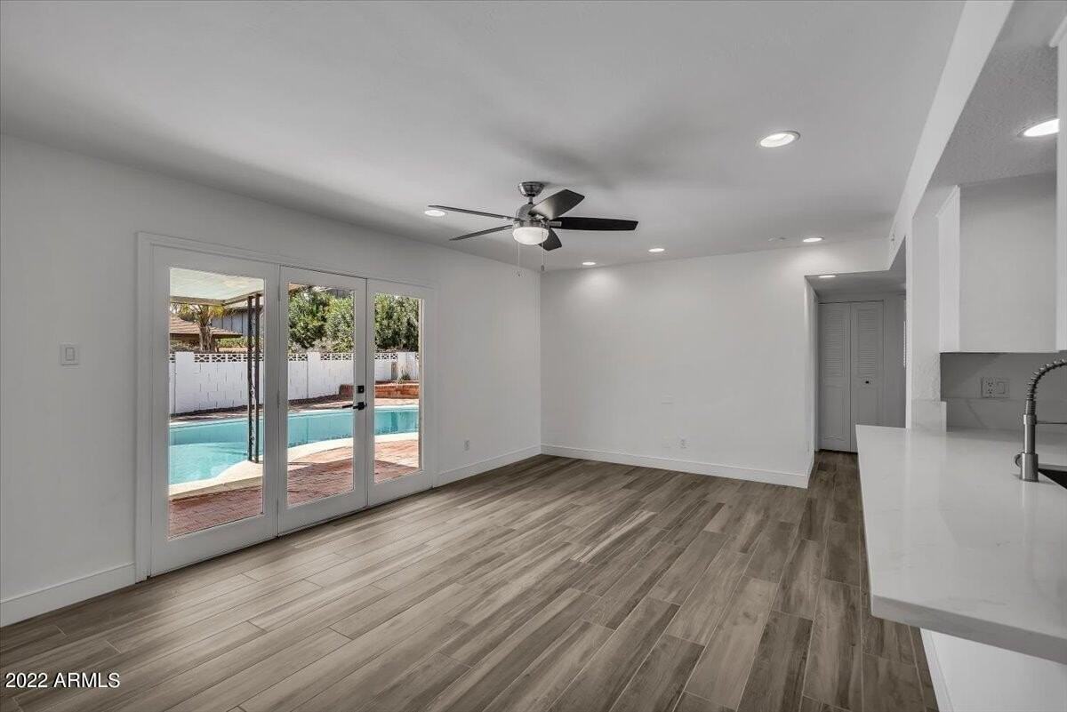 8207 E Montebello Ave - Photo 6 of 30