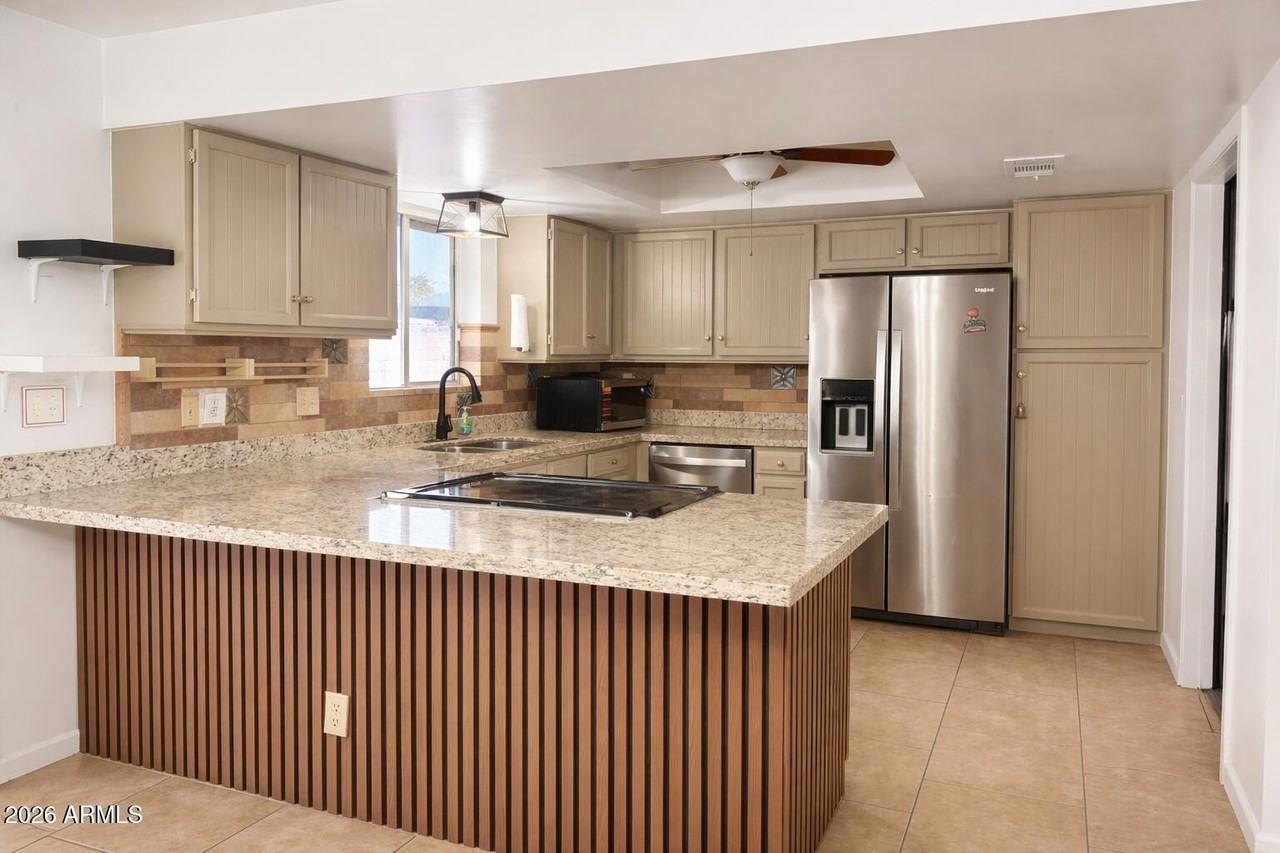 3838 W Dailey St - Photo 5 of 10