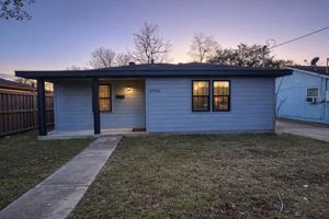 featured image of 2743 Royal Ave