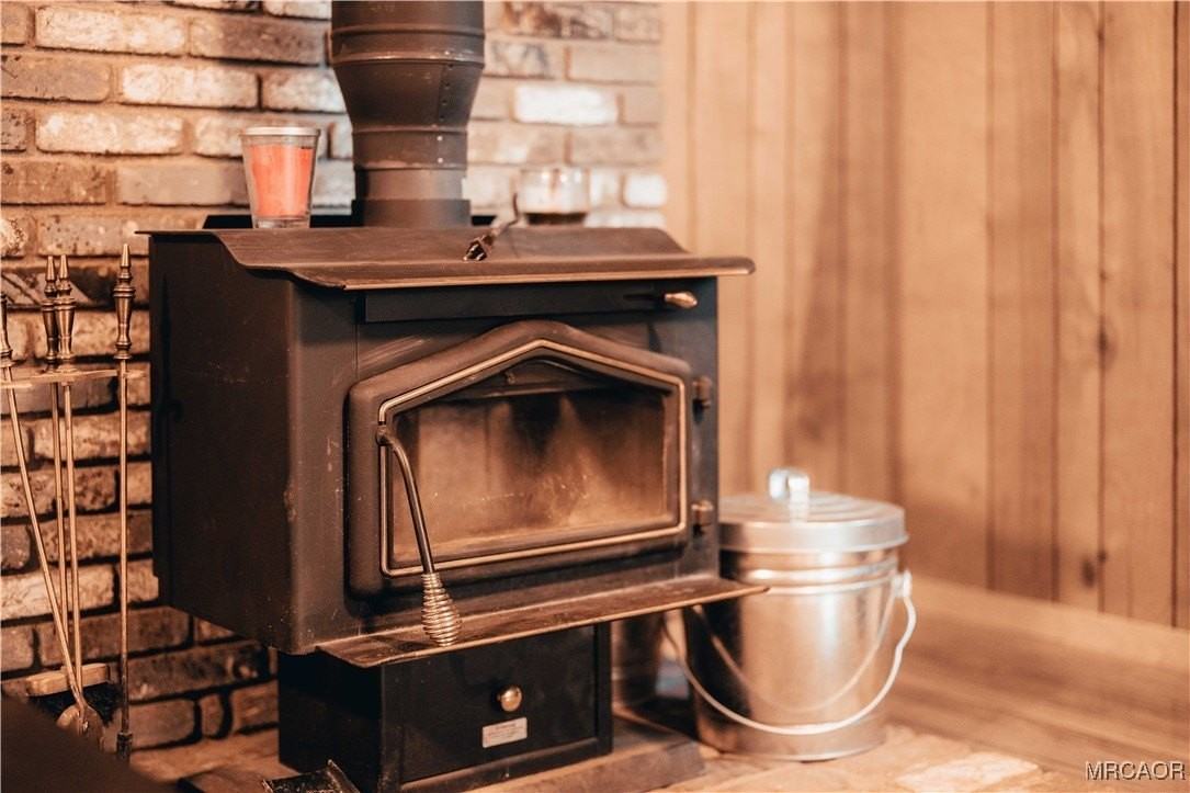 794 Spruce Ln - Photo 5 of 33