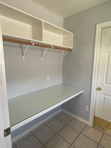 1204 Markham Ln - Photo 5 of 14