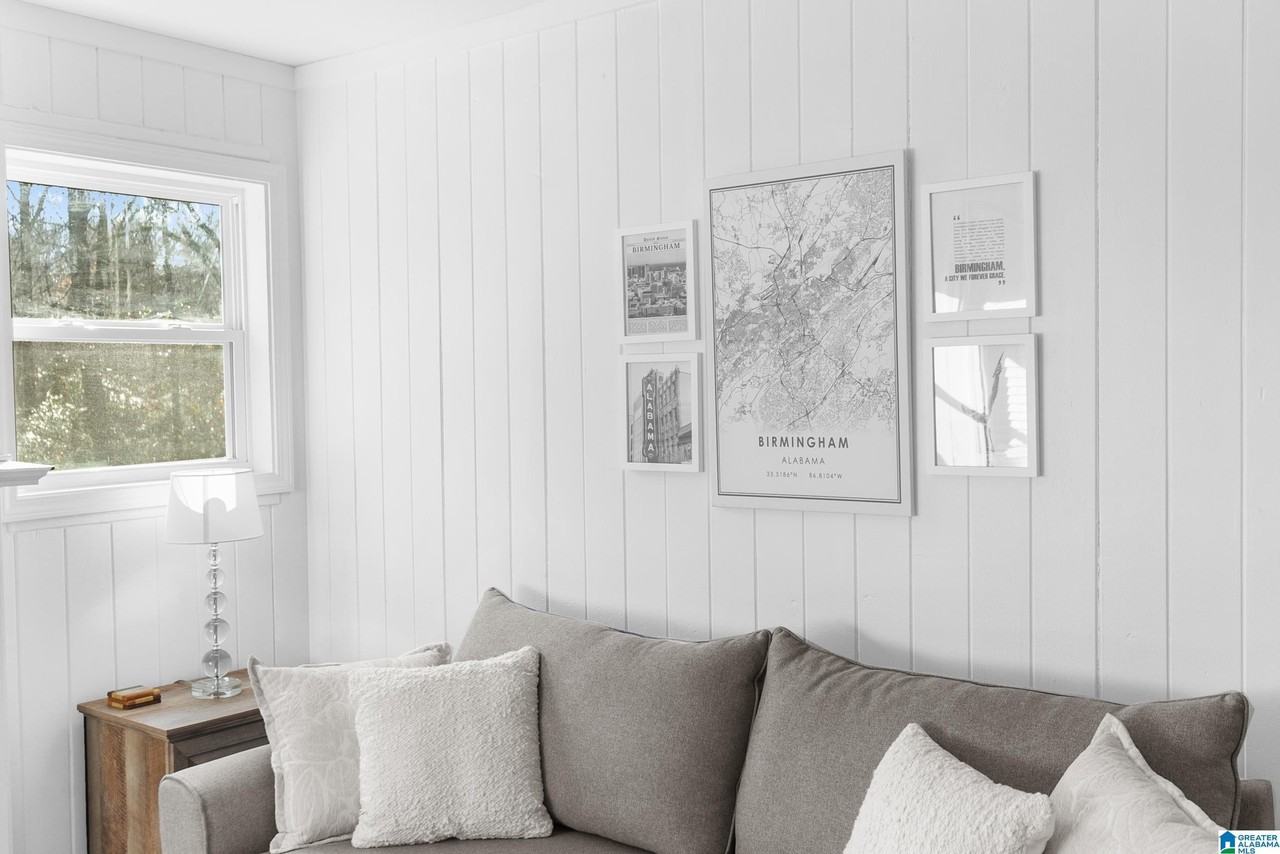 7224 Queenstown Ave - Photo 7 of 27