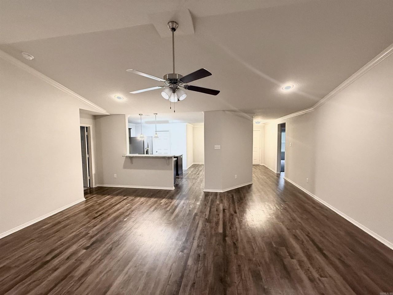 6032 Saddle Hill Dr - Photo 2 of 12