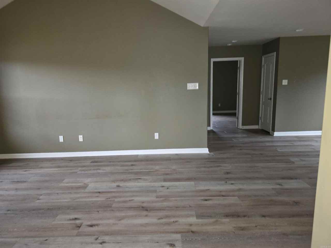 31 Bryson Dr - Photo 4 of 15