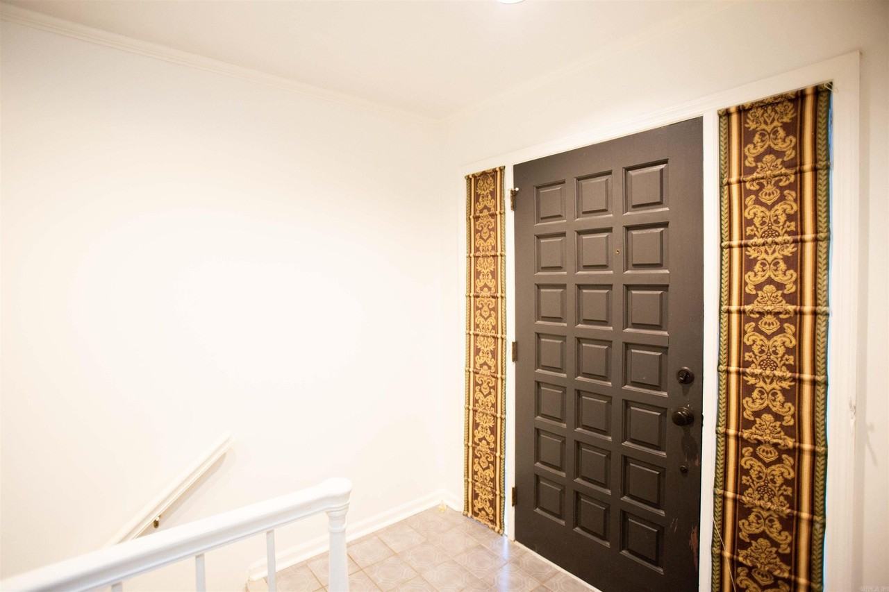 1506 Alberta Dr - Photo 2 of 35