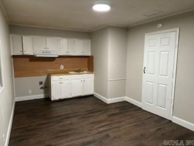 1115 S Elm St - Photo 2 of 5