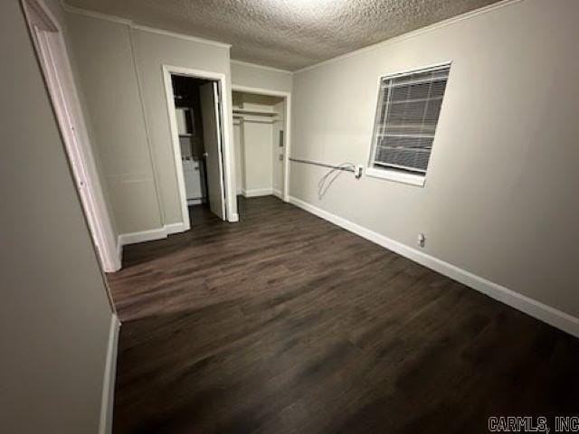 1115 S Elm St - Photo 3 of 5