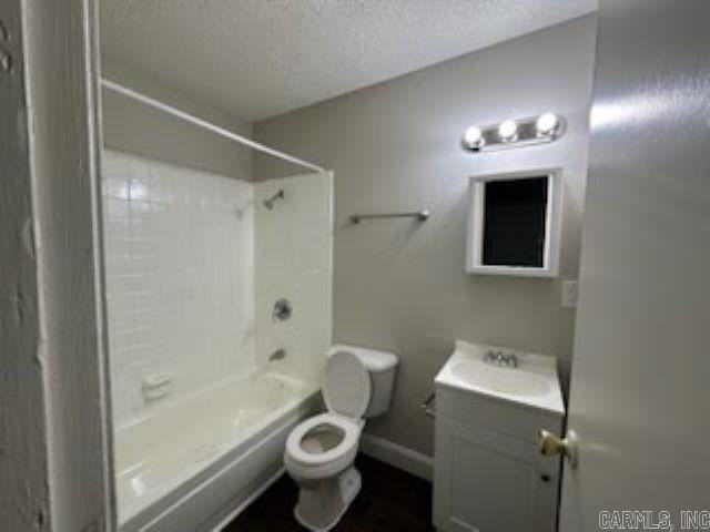 1115 S Elm St - Photo 5 of 5