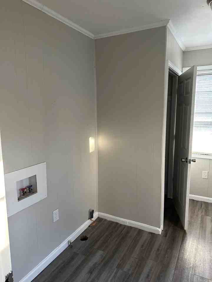 107 S Beech St - Photo 6 of 17