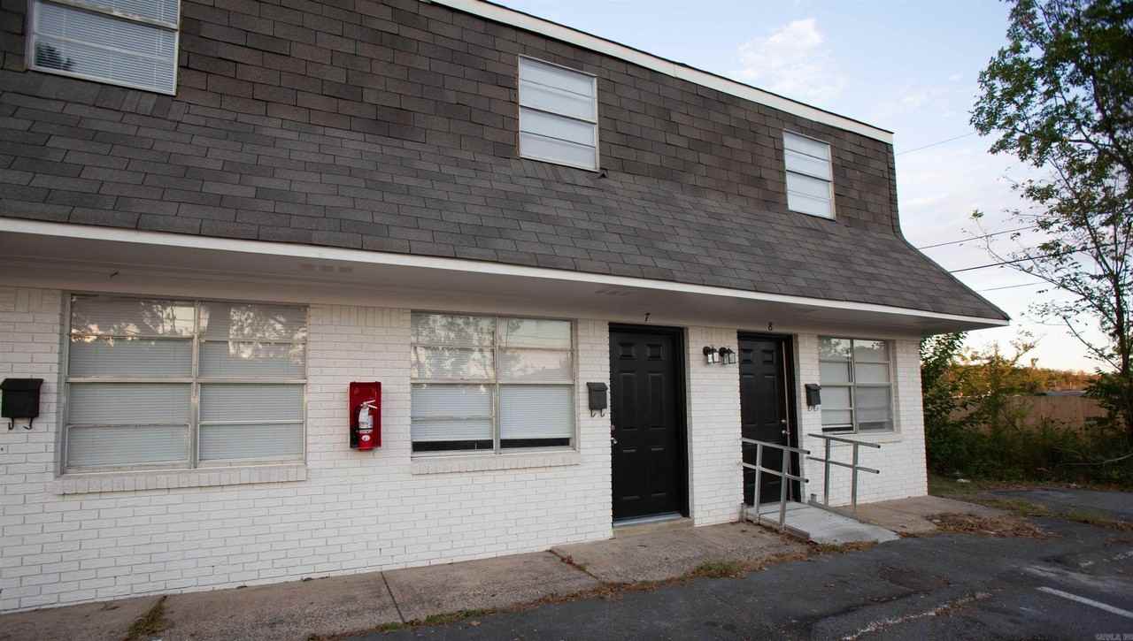 3017 Parkway Dr - Photo 2 of 13