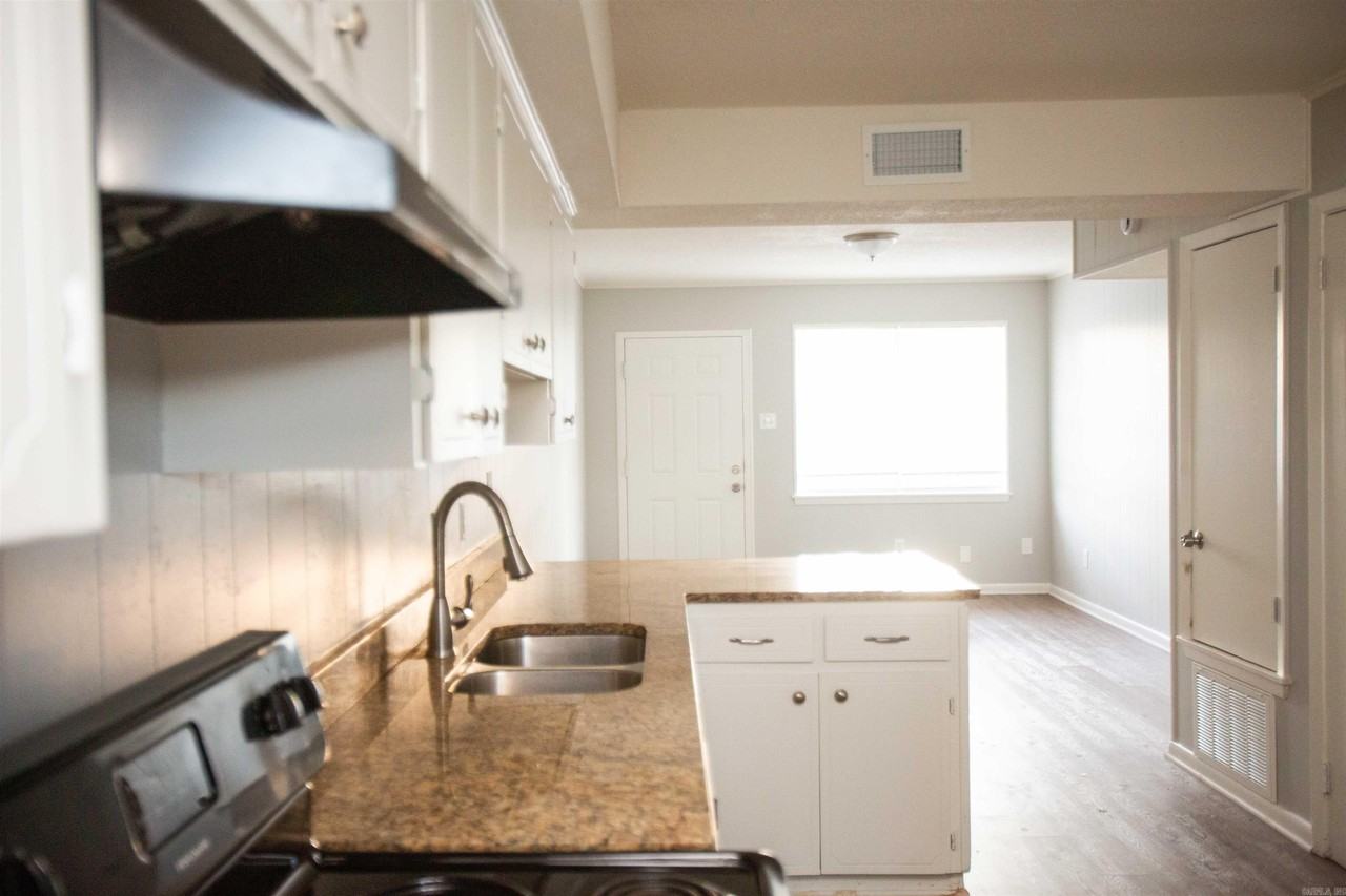 3017 Parkway Dr - Photo 7 of 13