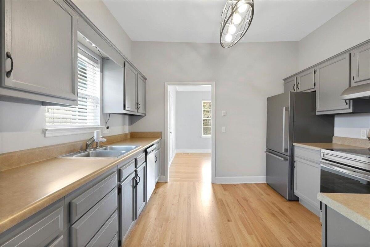 1002 Boylston St - Photo 4 of 22