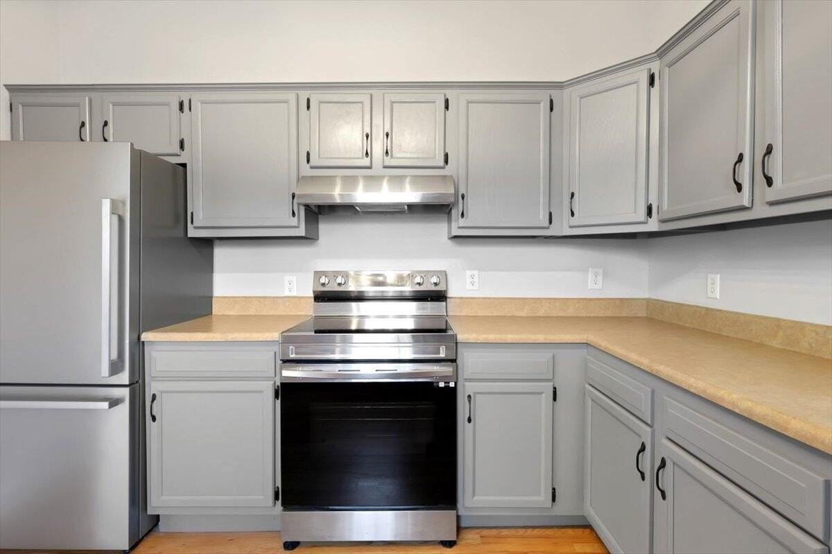 1002 Boylston St - Photo 5 of 22