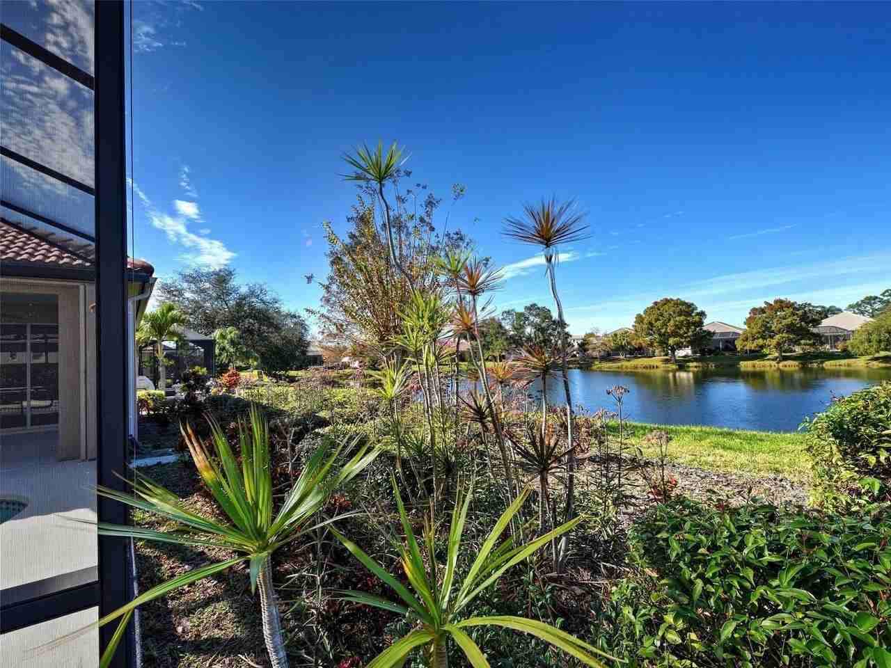 523 Habitat Blvd - Photo 5 of 50