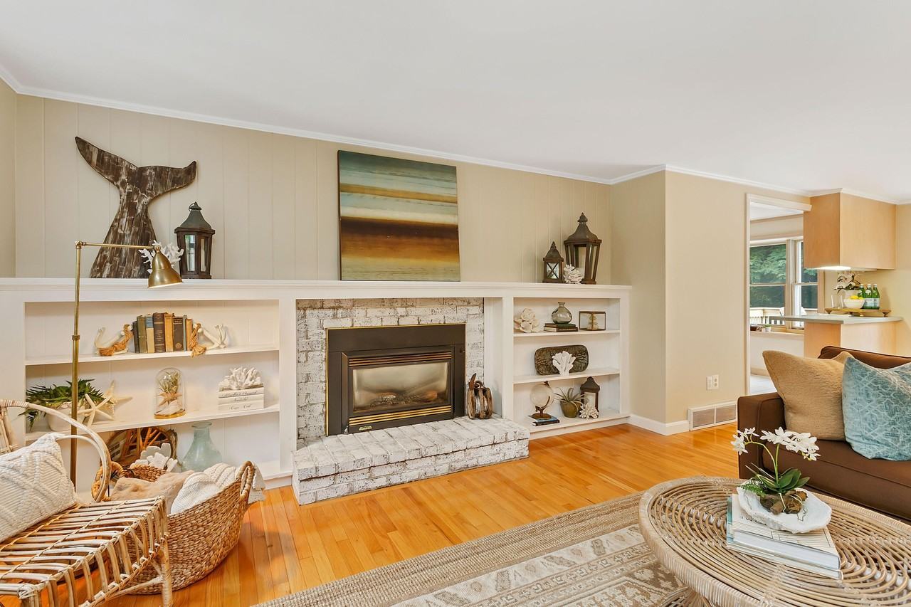 25 Embassy St - Photo 4 of 24