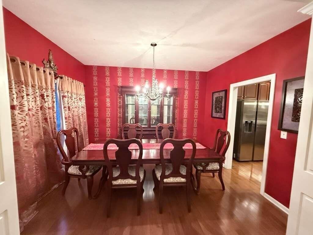 7798 Wayside Ave - Photo 3 of 20