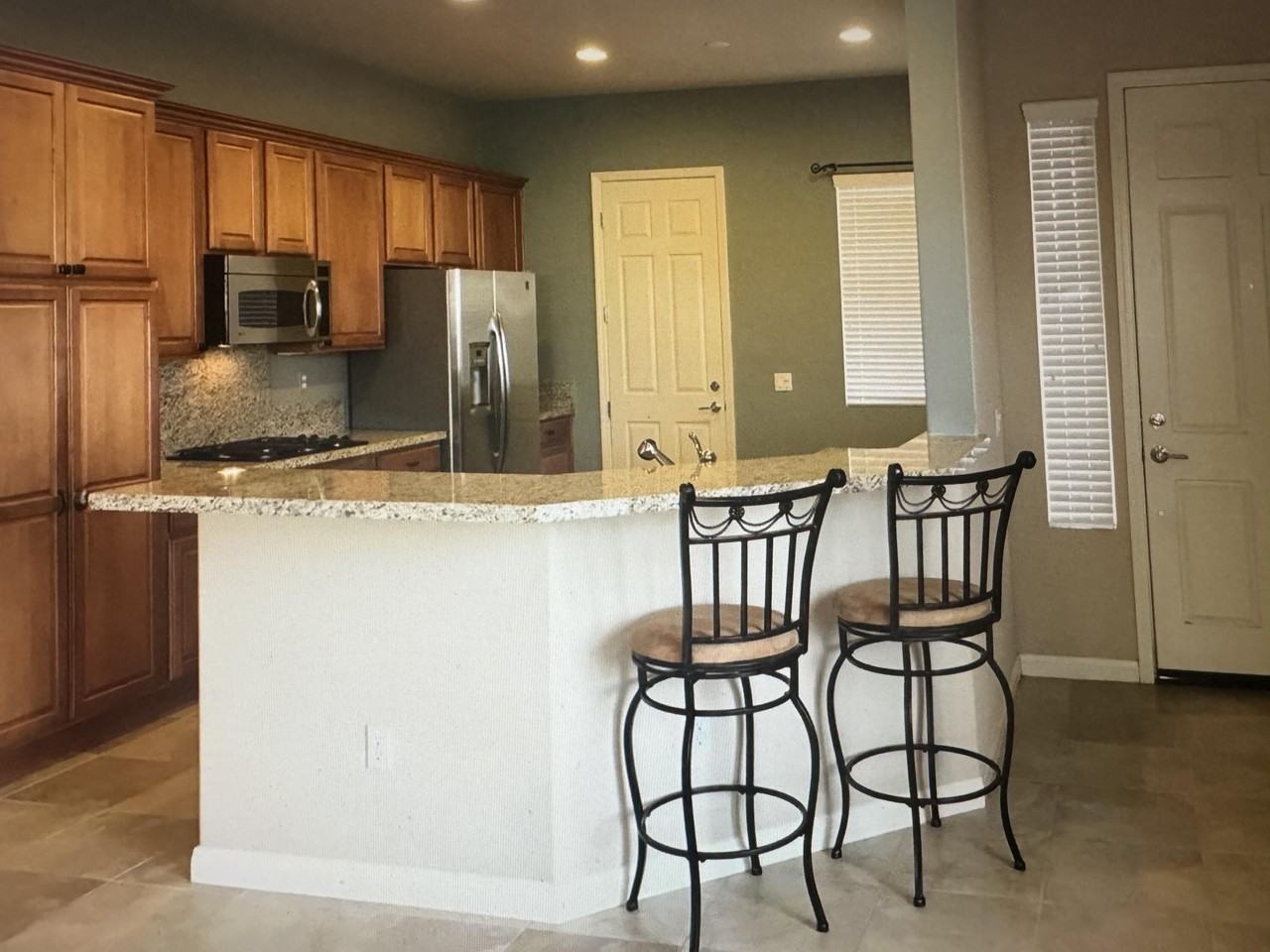 41290 Calle Pampas - Photo 3 of 9