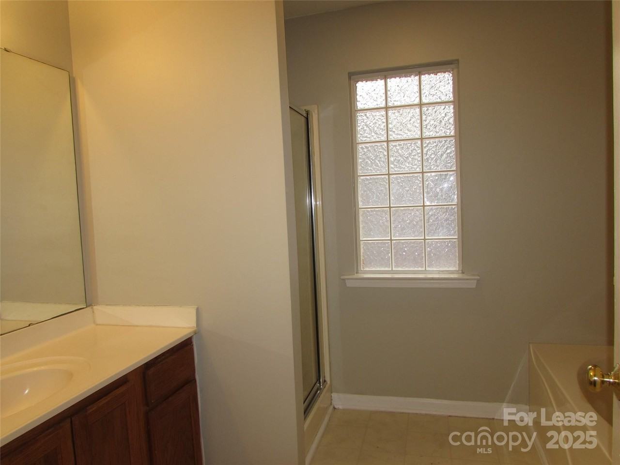 3523 Tracy Glenn Ct - Photo 5 of 10