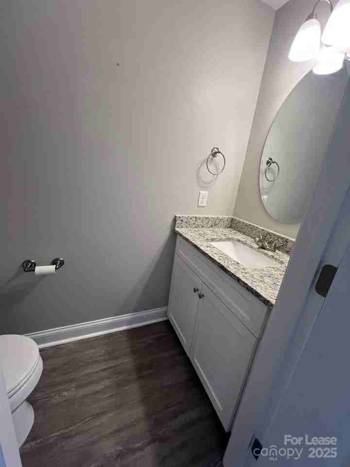1086 20th St Ne - Photo 5 of 14