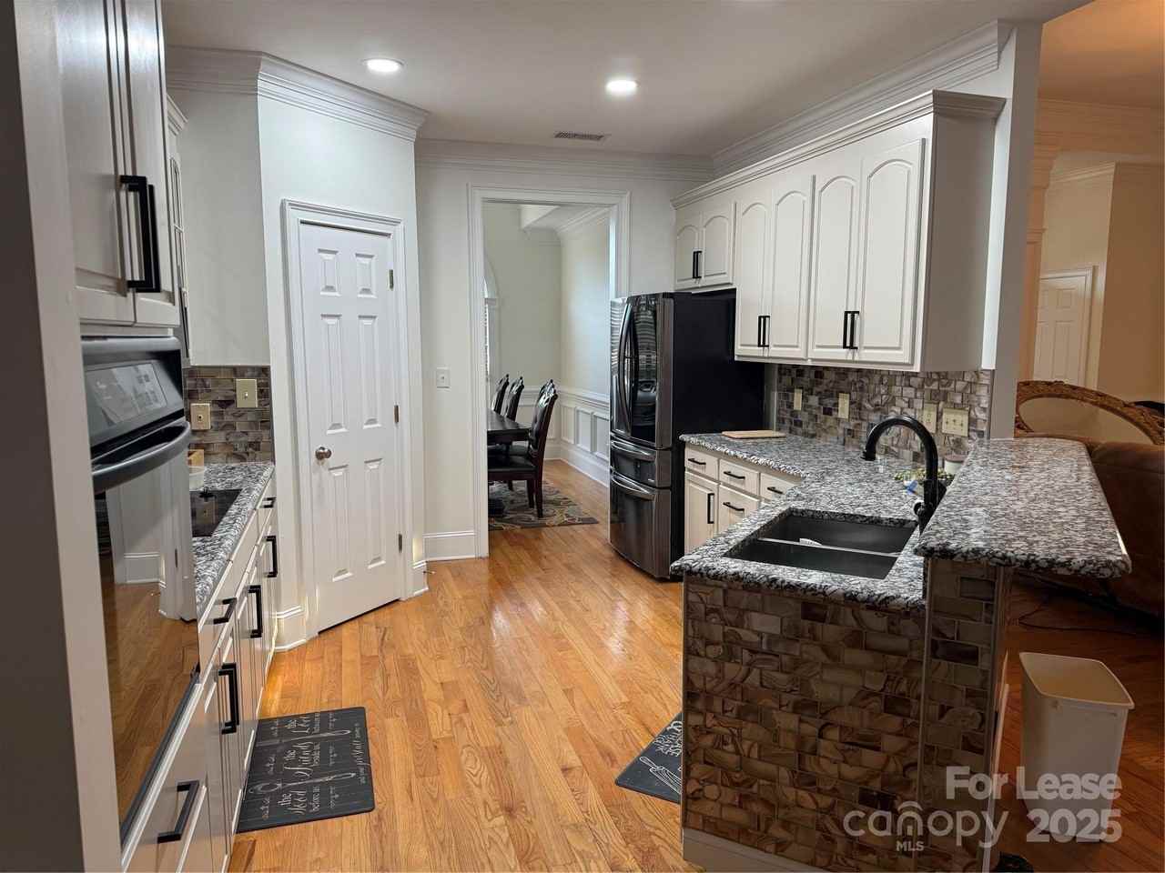 5919 Newell Dr - Photo 6 of 27