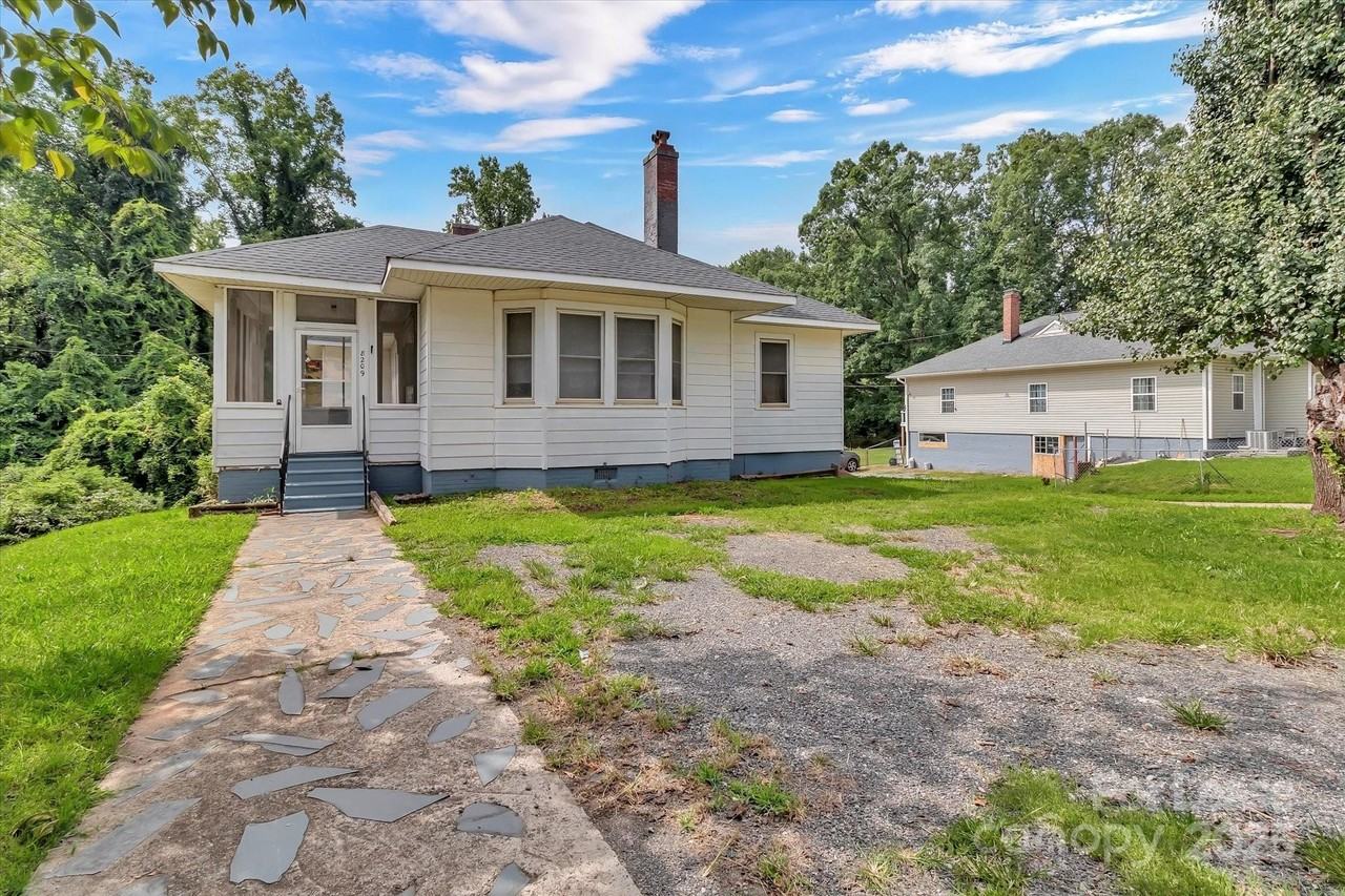 8209 Moores Chapel Rd - Photo 2 of 27