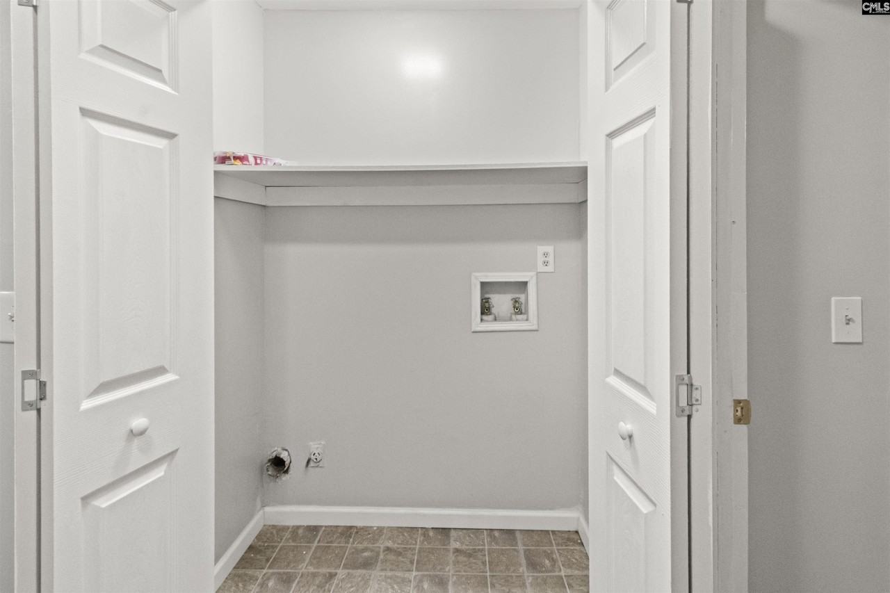 275 Wynn Way - Photo 5 of 12